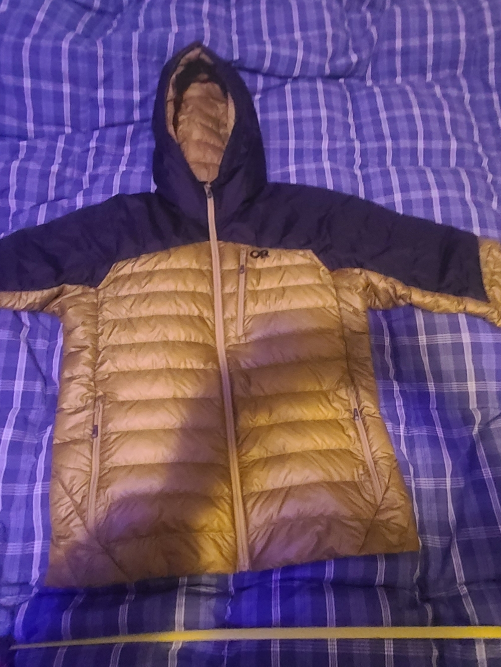 Outdoor Research Men's M Helium Hooded Down Jacket Cool Gold Color